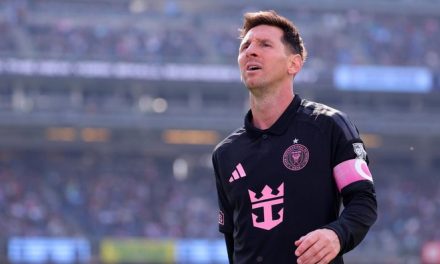 Messi Lewati Rekor Pele dengan Gol Tendangan Bebas