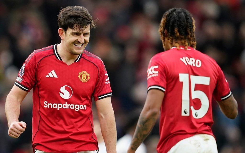 Leny Yoro dan Ayden Heaven duet bek muda Manchester United