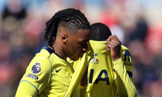 Tottenham Tersungkur 0-1, Debut De Zerbi Jadi Mimpi Buruk