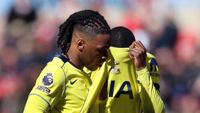 Tottenham Tersungkur 0-1, Debut De Zerbi Jadi Mimpi Buruk