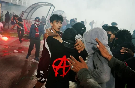 Suporter PSM Turun ke Lapangan, Bobotoh Buka Suara