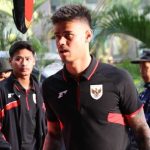 Absennya Jay Idzes Picu Spekulasi, Mees Hilgers Tiba di Jakarta