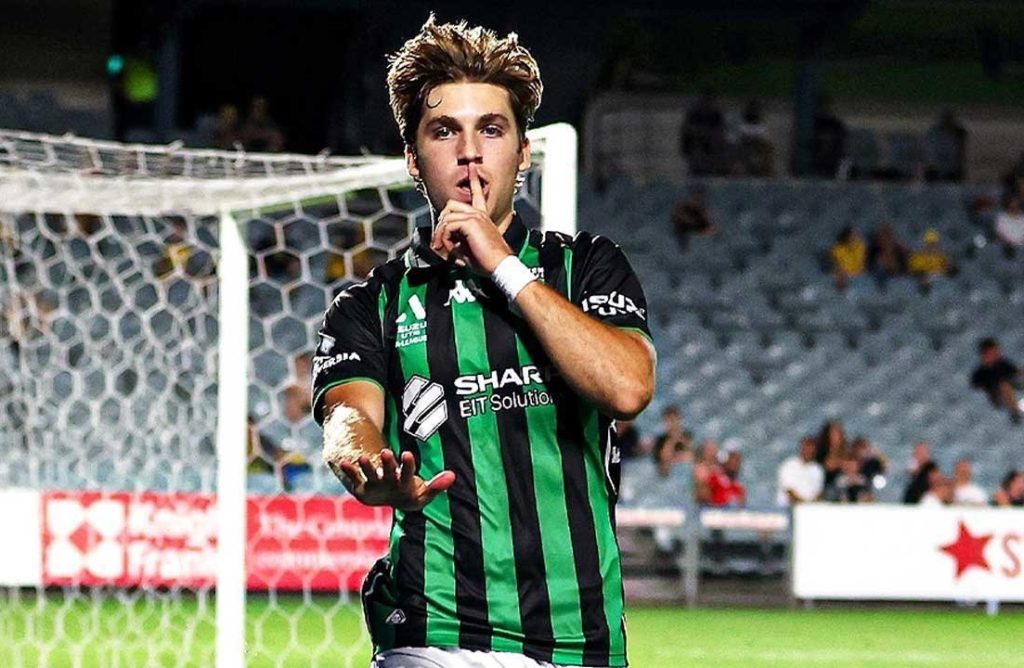 Luke Vickery dan Mitchell Baker mengikuti pemusatan latihan Timnas Indonesia menjelang proses naturalisasi