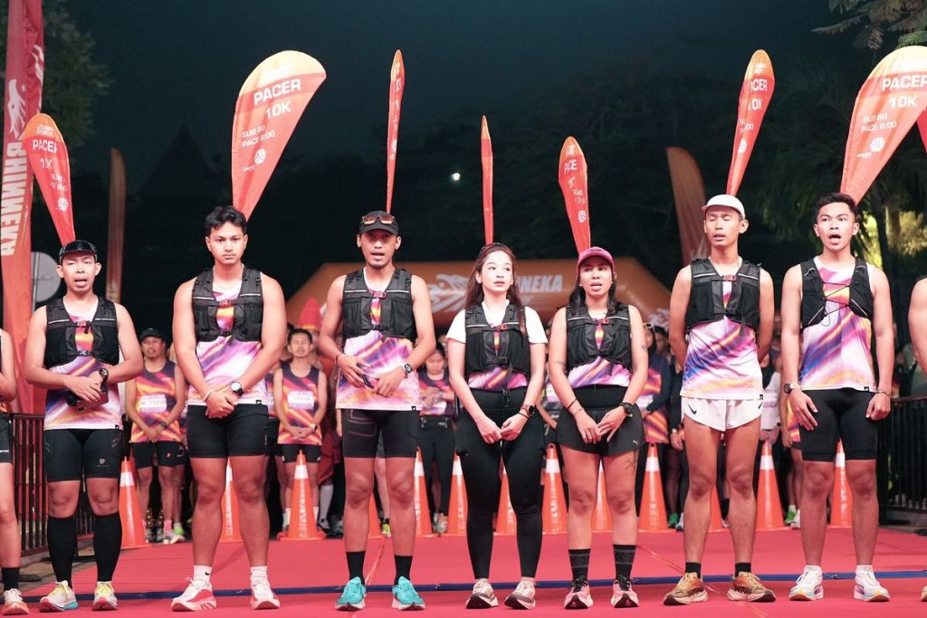 Ribuan peserta mengikuti Bhinneka Run 2026 di TMII Jakarta dengan semangat olahraga, keberagaman, dan persatuan bangsa.