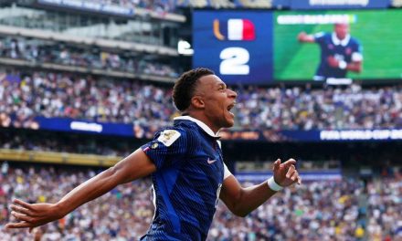 Kylian Mbappe Cetak Sejarah, Resmi Jadi Top Skor Piala Dunia