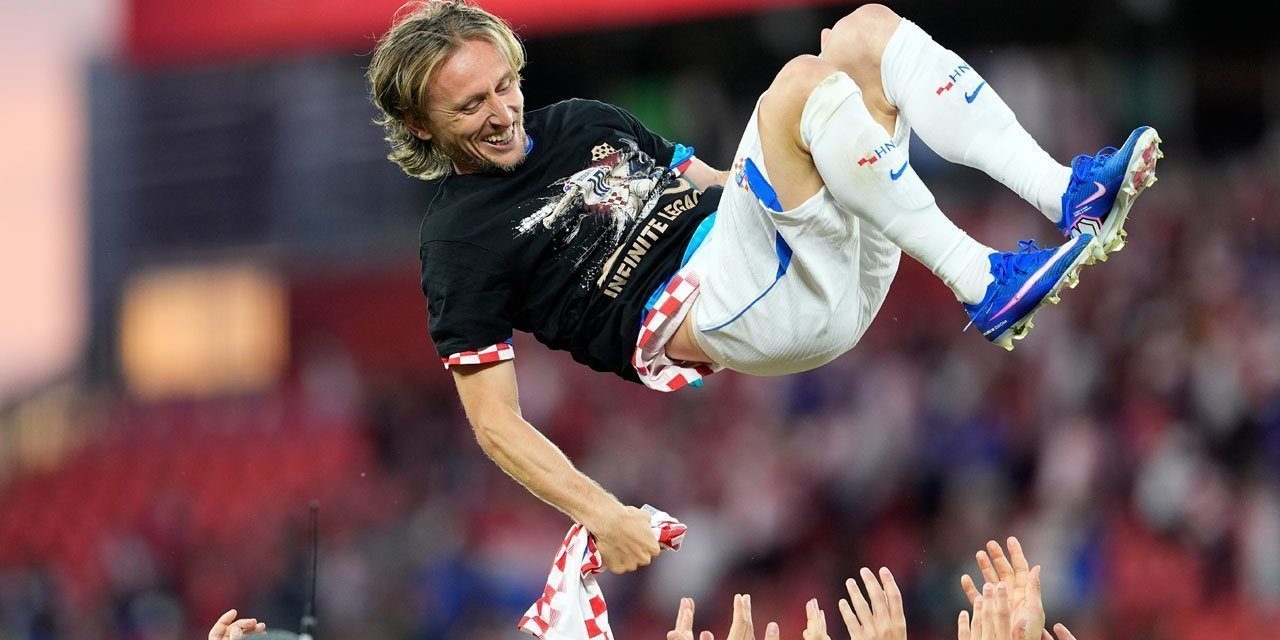 Luka Modric Belum Bicara Pensiun, Ronaldo Beri Penghormatan