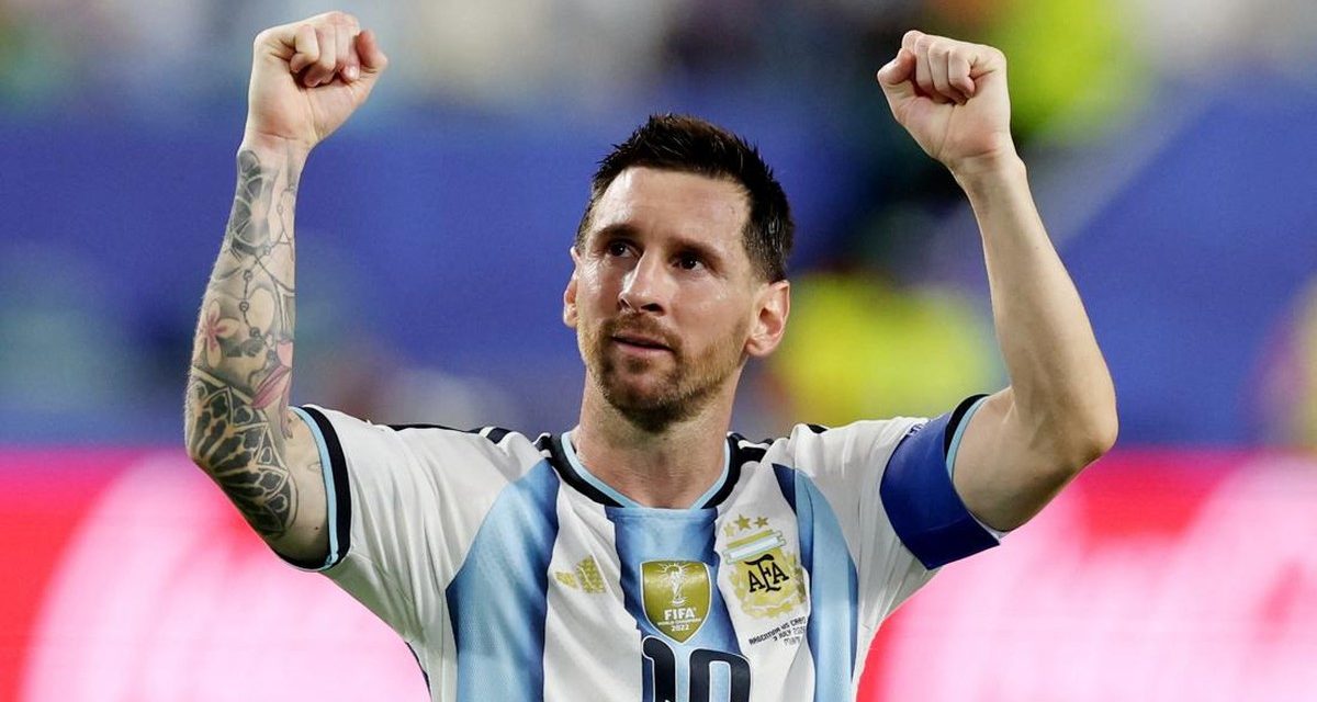 Messi Terima Hadiah Spesial Usai Antar Argentina Menang