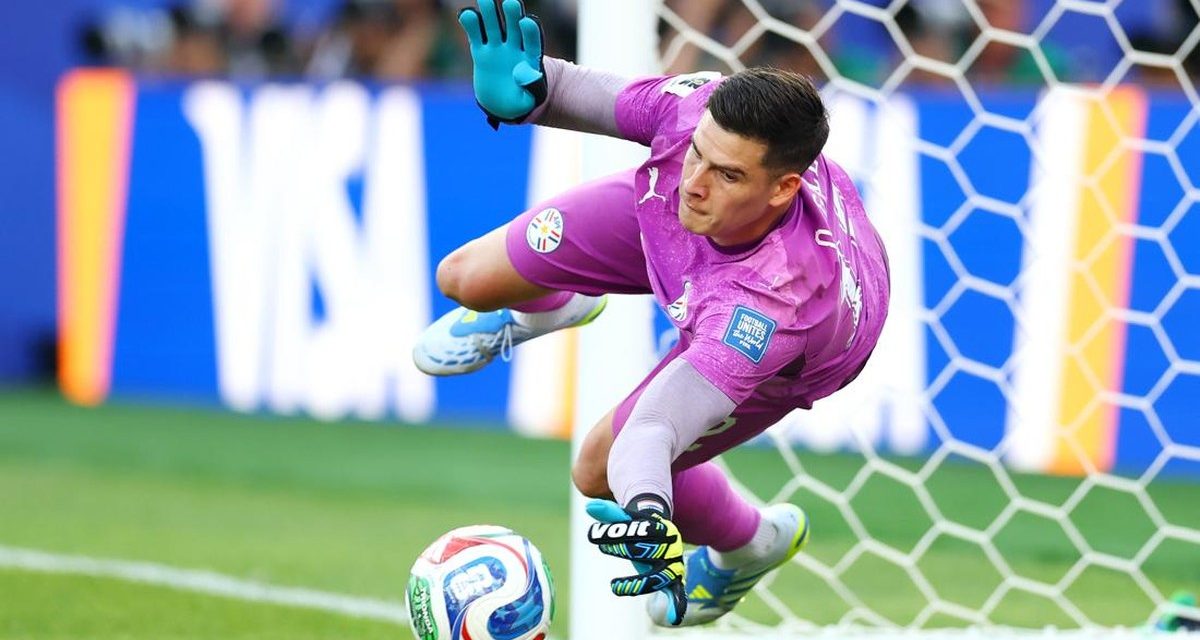 Manchester United Bidik Orlando Gill, Kiper Paraguay Jadi Buruan