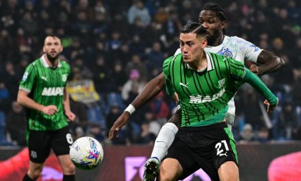 Jay Idzes Tetap Jadi Andalan Sassuolo Setelah Kepergian Tarik Muharemovic