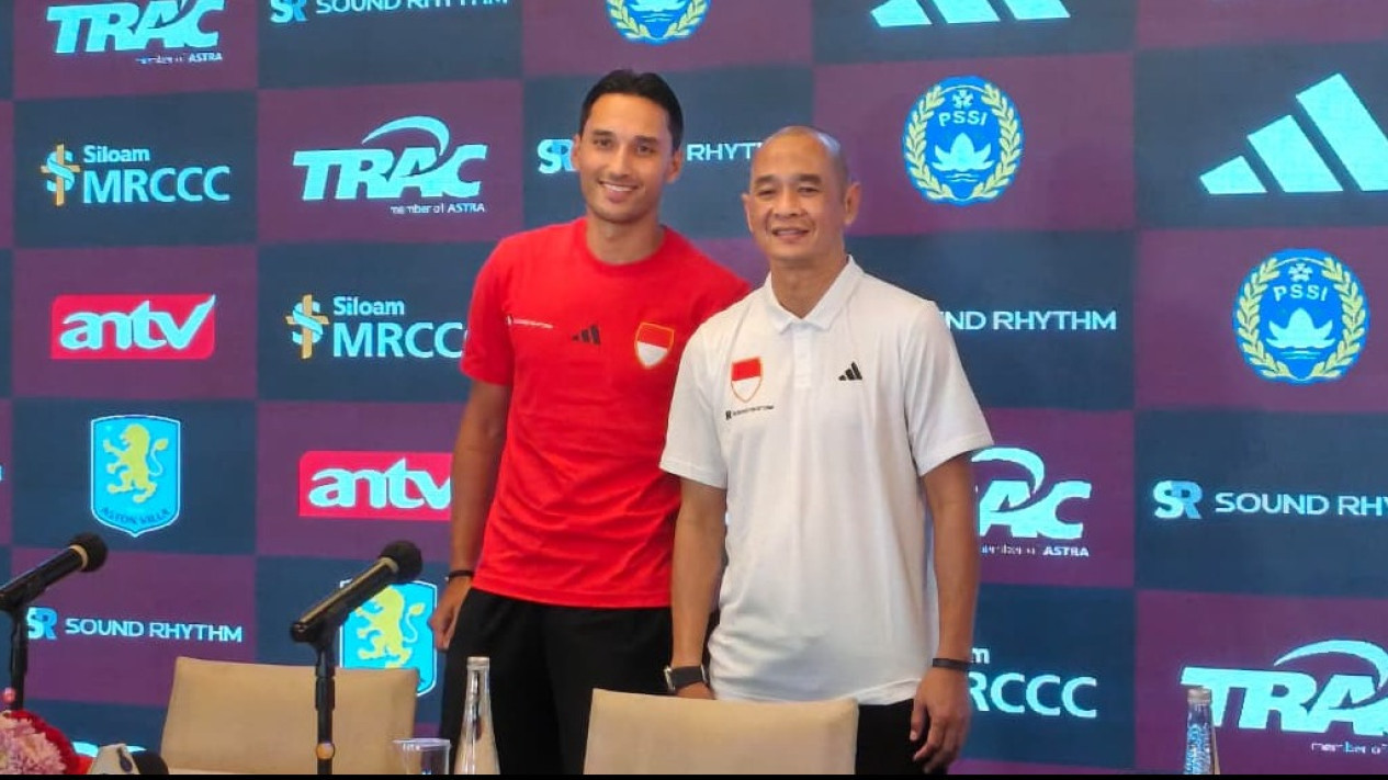 Ezra Walian kapten Indonesia All Stars