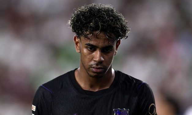 Lamine Yamal Terlihat Murung di Barcelona, Hansi Flick Ungkap Penyebabnya