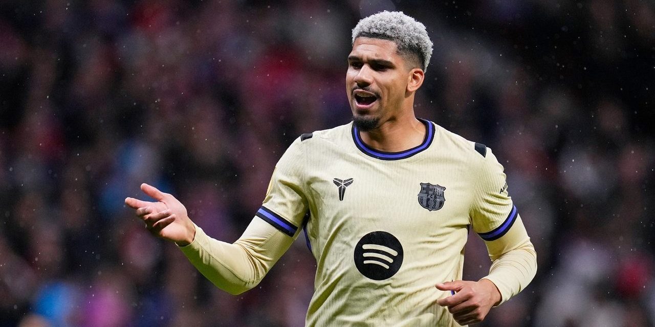 Liverpool Sepakat Boyong Ronald Araujo dari Barcelona