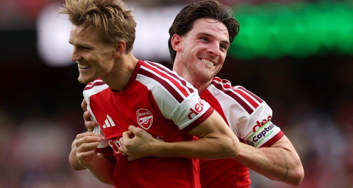 Bangkit Lawan Chelsea, Gary Neville Jagokan Arsenal Pertahankan Gelar