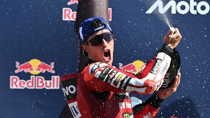Marc Marquez Sapu 74 Poin, Carlo Pernat Sebut Sang Rider seperti Makhluk Mars